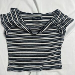 Brandy Melville Navy & White Striped V-Neck Ribbed Crop Top